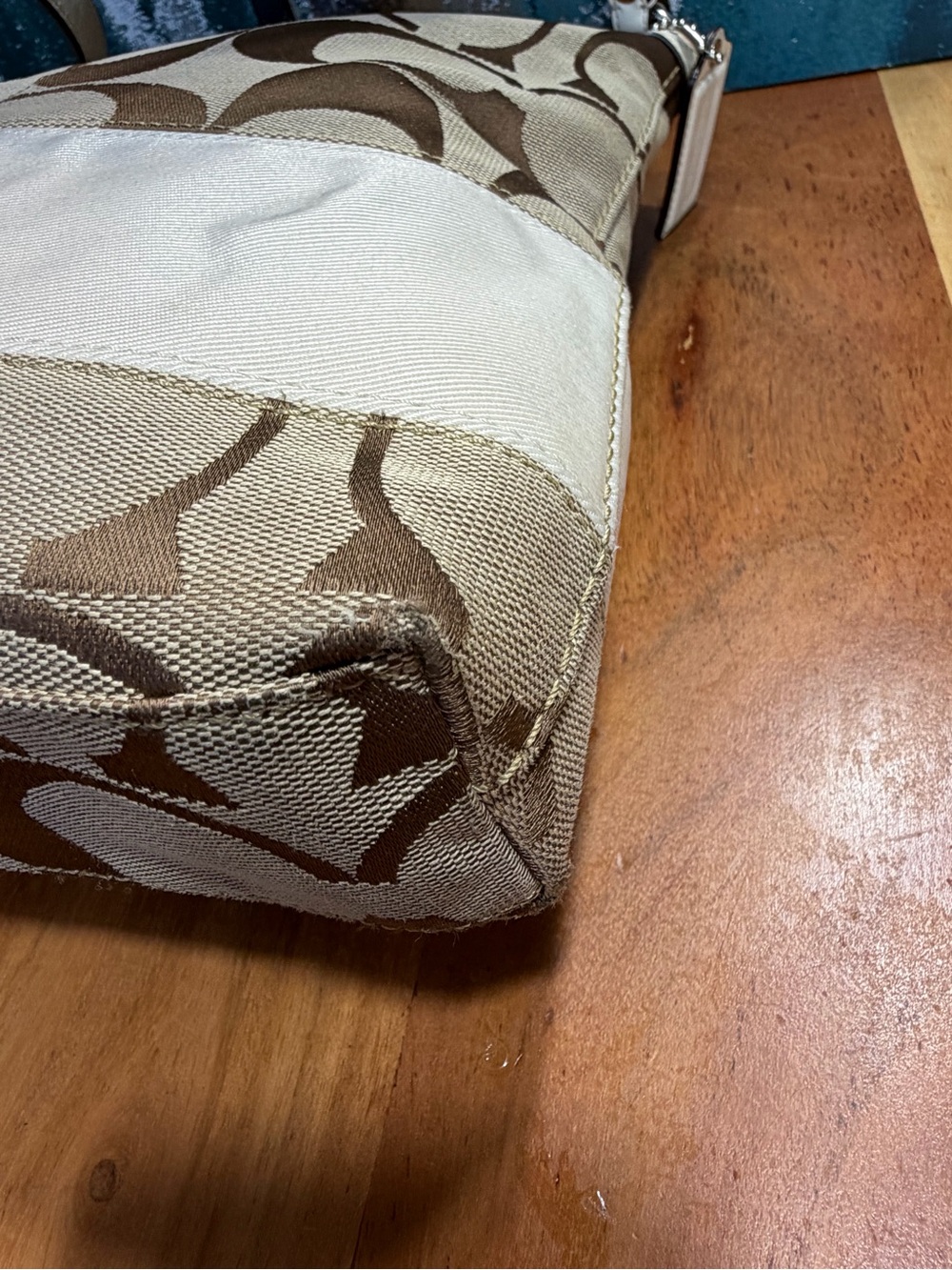 Coach Y2K 2009 Signature Stripe Canvas Hobo Bag Khaki Ivory GUC - Picture 9 of 17